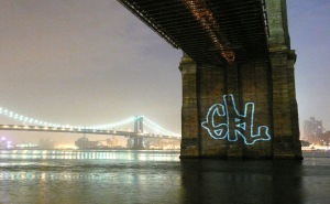 GRL_BrooklynBridge_installationstill2_golden