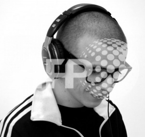 20090616035316_famo